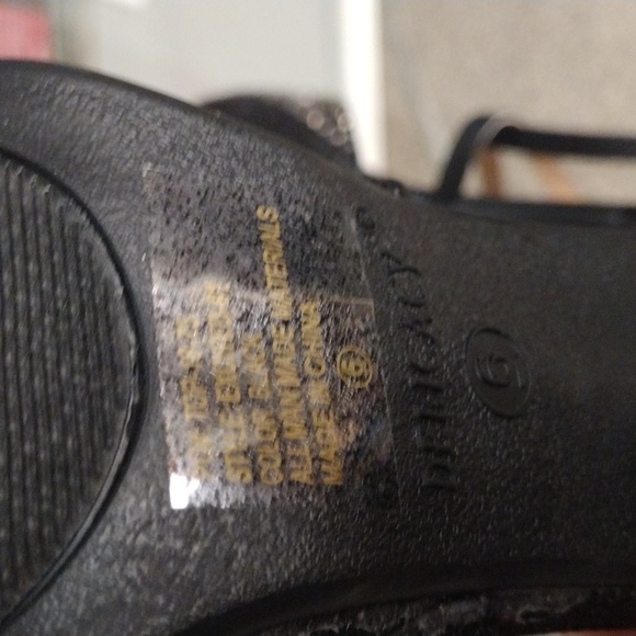 Delicacy Black and Silver Heels - Picture 8 of 11